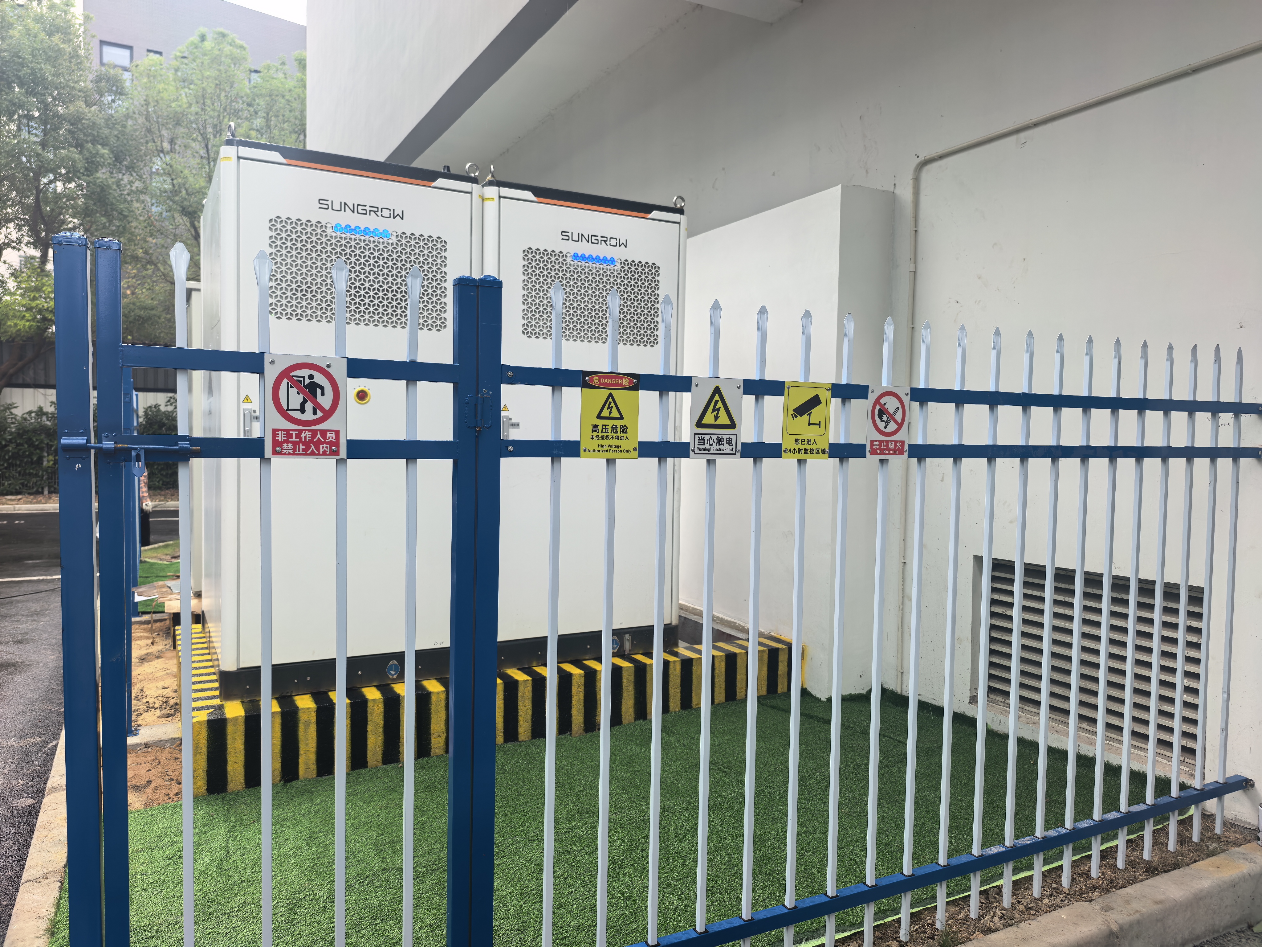 绿色动能，智造未来 | 莱拓光伏助力丽清汽车打造低碳工厂新标杆！