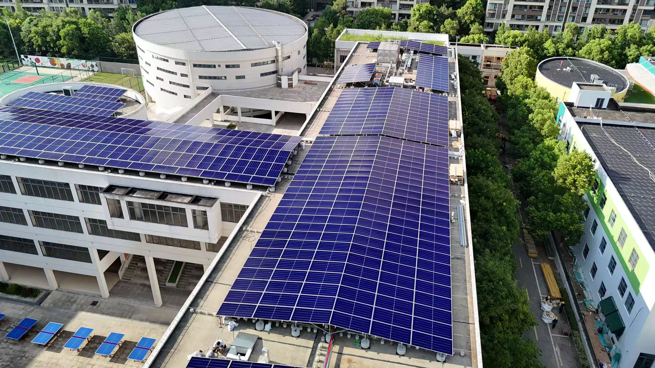 莱拓光伏总包|青浦教育学院附属中学 598KW电站顺利竣工! 莱拓光伏总包|青浦教育学院附属中学 598KW电站顺利竣工!